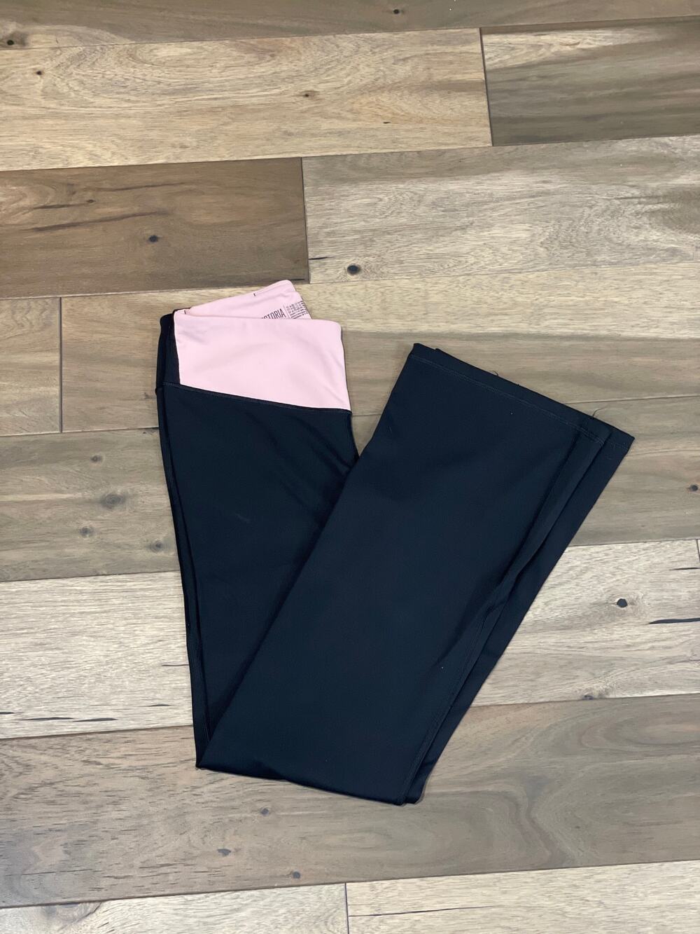 Victoria Sport Yoga Pants Size M Black Pink Waistband Stretch